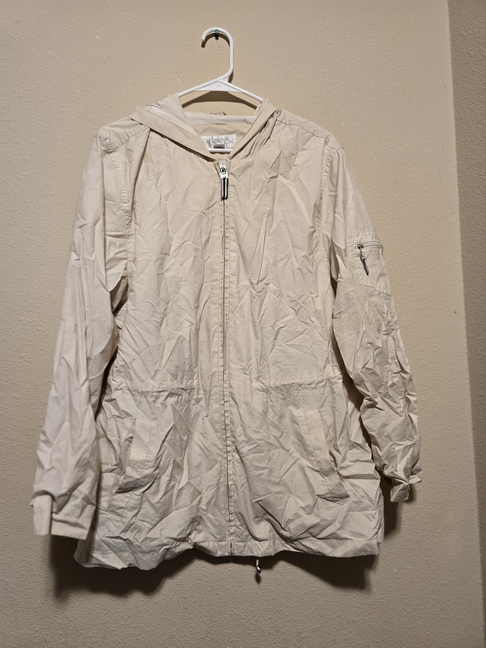 Casual Corner Hooded Utility Jacket in Cream